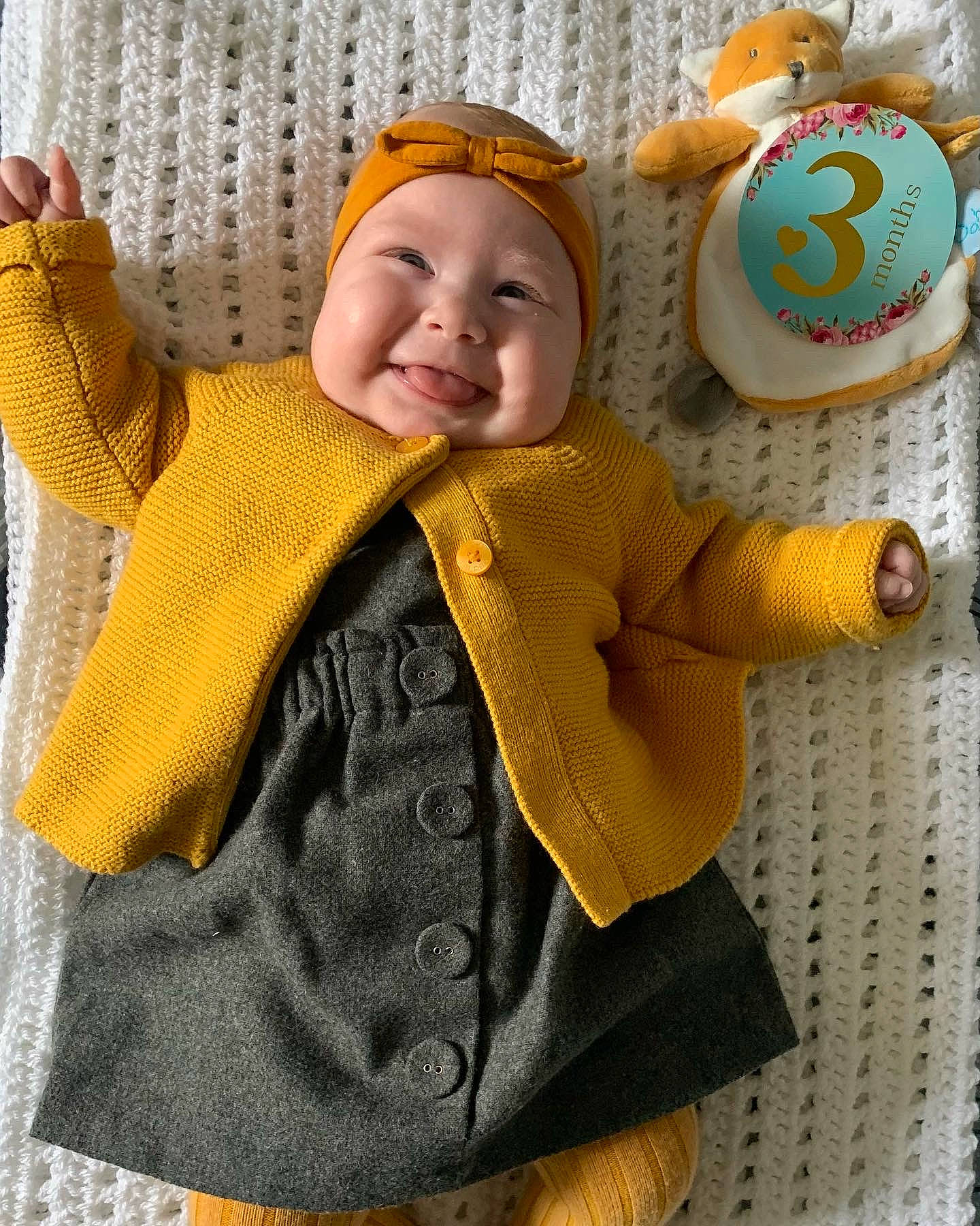 Eléna participe au concours pour gagner de l'argent avec cette photo : art, baby, baby_toddler_clothing, cap, child, collar, hand, happy, headgear, headwear, joy, knit_cap, outerwear, pattern, person, sleeve, smile, textile, toddler, toy