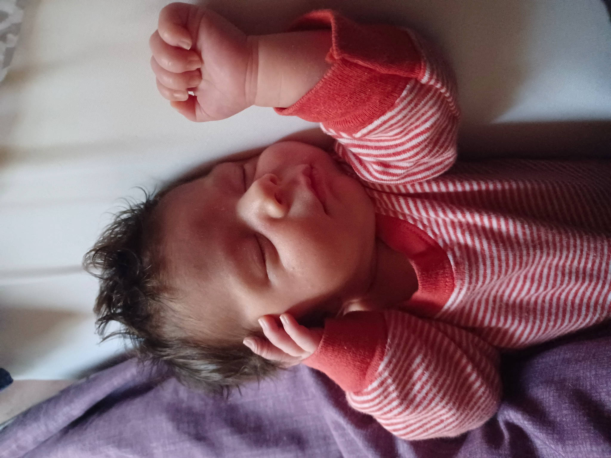 Connor is registered to the contest to win money with this photo: cheek, comfort, ear, eye, eyebrow, eyelash, face, gesture, hand, head, human_body, iris, jaw, lip, mouth, neck, nose, person, skin, smile