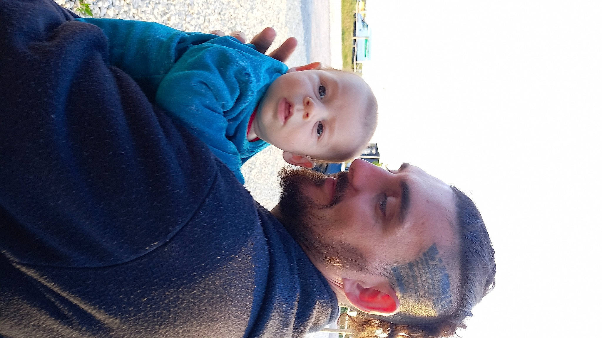 élye a rejoint le concours — aidez-le/la à gagner de superbes lots ! baby, baby_toddler_clothing, cheek, child, comfort, electric_blue, fun, happy, joy, leisure, nose, person, portrait_photography, room, sitting, toddler