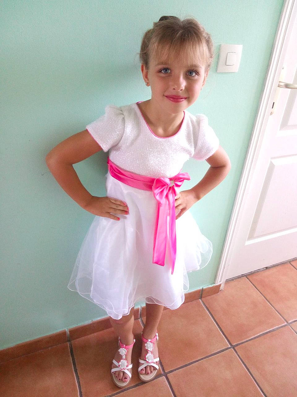 Maïlys participe au concours pour gagner de l'argent avec cette photo :