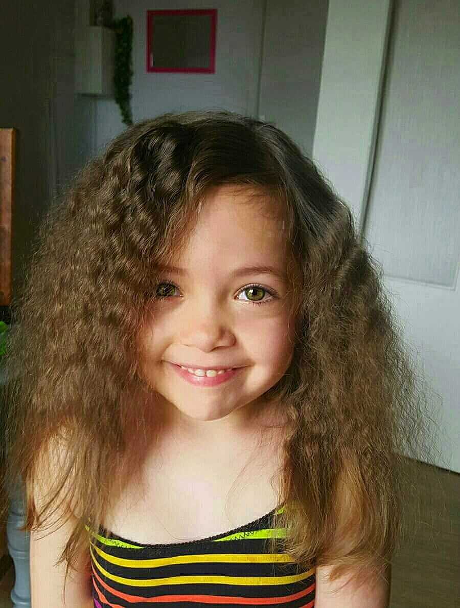 Louna a rejoint le concours — aidez-le/la à gagner de superbes lots !