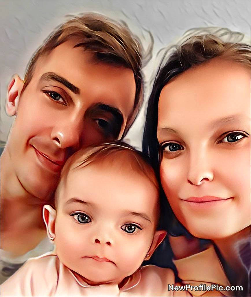 Rosélya participe au concours pour gagner de l'argent avec cette photo : black_hair, cheek, chin, eyebrow, eyelash, facial_expression, forehead, fun, gesture, hairstyle, happy, human, iris, joy, lip, mouth, nose, person, product, sharing