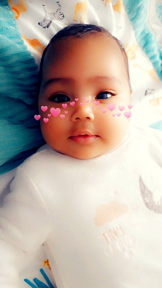 Kimberly participe au concours pour gagner de l'argent avec cette photo : baby, beauty, cheek, child, chin, close_up, eye, eyebrow, eyelash, face, forehead, head, iris, lip, mouth, nose, person, pink, skin, smile