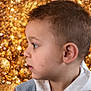 Liam participe au concours pour gagner de l'argent avec cette photo : child, boy, profile, face, short_hair, portrait, looking_away, young, cute, clothing, collar, sparkle, bokeh, golden, background, closeup, fashion, casual, expression, studio