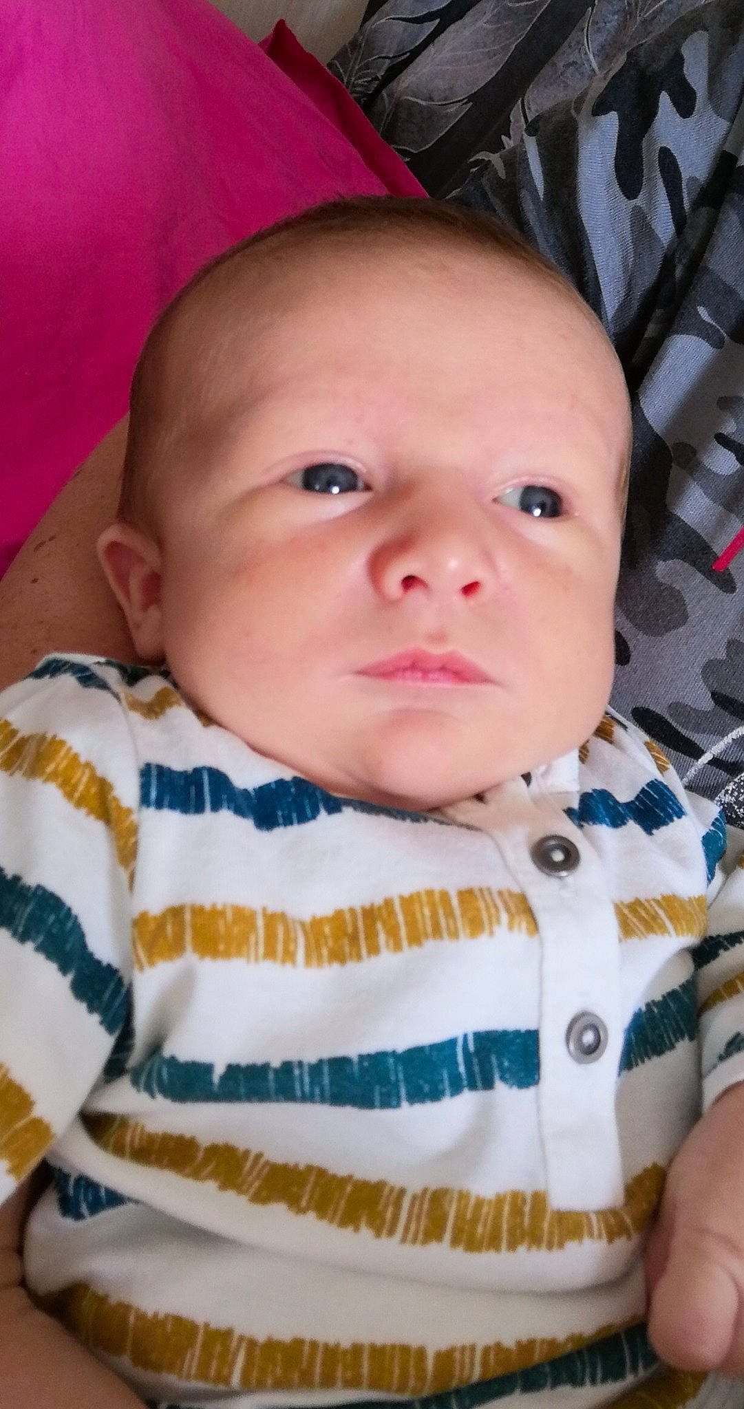 Iliano participe au concours pour gagner de l'argent avec cette photo : baby, cheek, child, chin, eye, face, head, iris, lip, mouth, nose, person, skin, smile, toddler