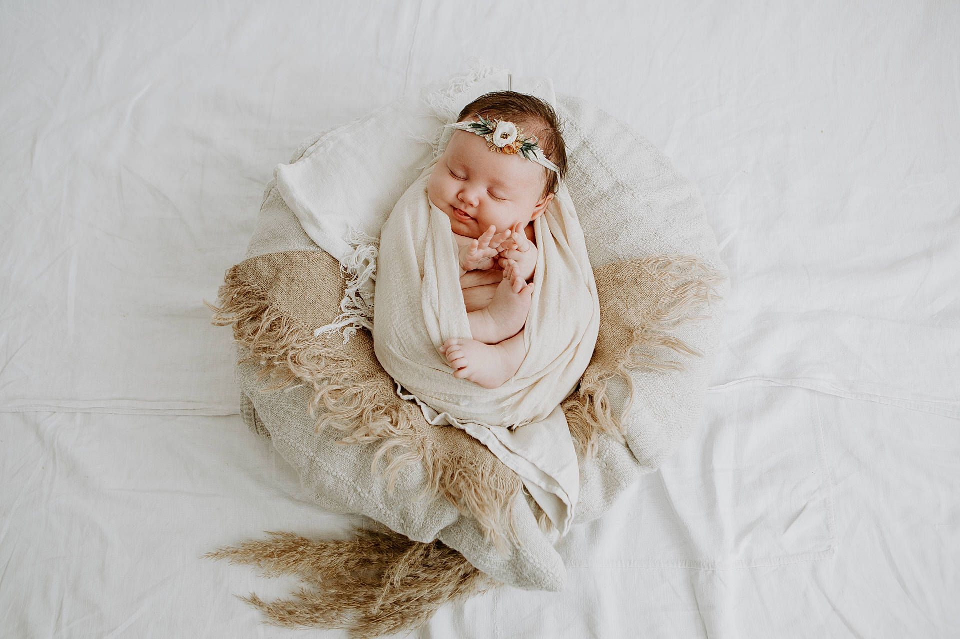 Luna is registered to the contest to win money with this photo: baby, bed, blanket, blonde, face, furniture, hair, happy, head, newborn, people, person, photography, portrait, smile, yawning