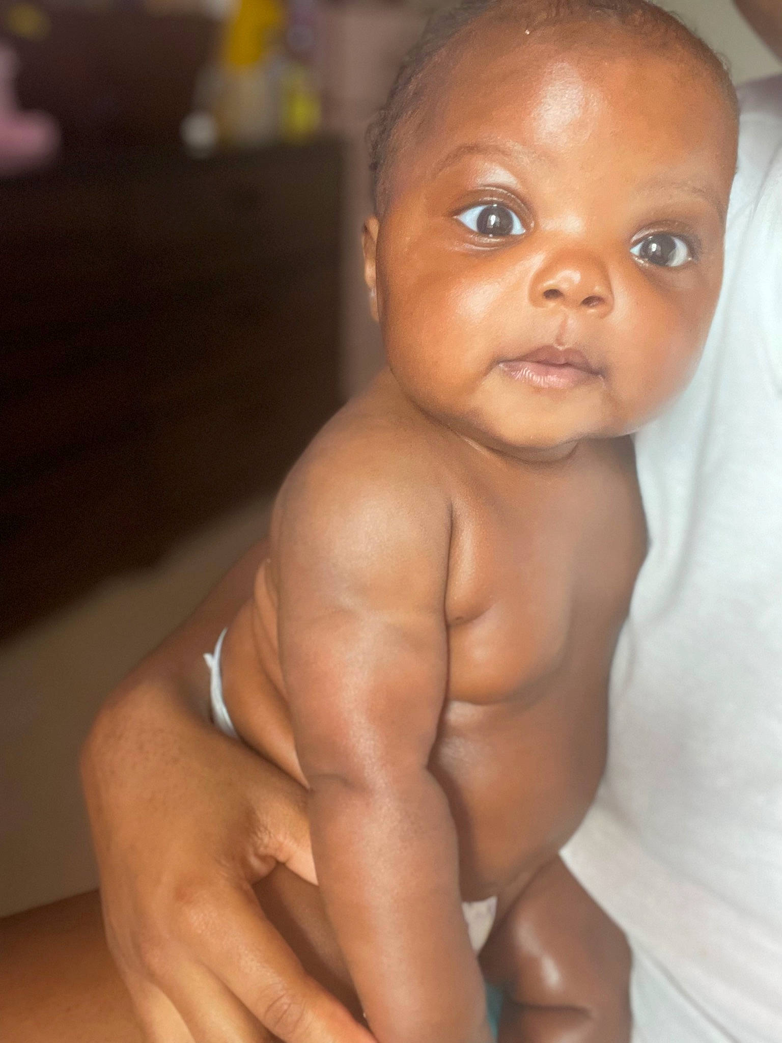 Khalia is registered to the contest to win money with this photo: black_hair, cheek, chest, eye, eyebrow, eyelash, finger, forehead, gesture, hair, hand, jaw, lip, mouth, neck, nose, person, shoulder, skin, smile