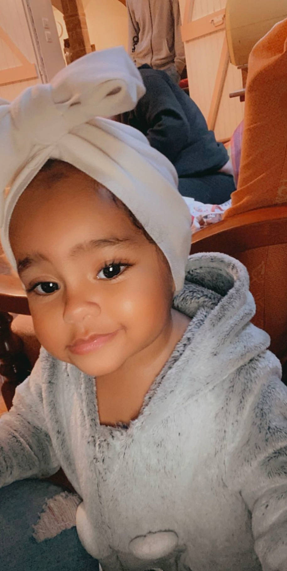 Mayline participe au concours pour gagner de l'argent avec cette photo : cap, cheek, child, chin, cool, eyelash, fashion_accessory, forehead, fun, hairstyle, happy, headgear, helmet, human_body, joy, lip, mouth, neck, nose, person