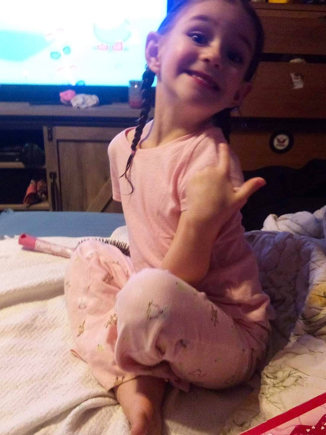 Renesmee joined the competition — help win amazing prizes! barefoot, chest, child, comfort, eye, face, foot, fun, happy, head, human_body, human_leg, joy, knee, leg, mouth, person, skin, smile, thigh