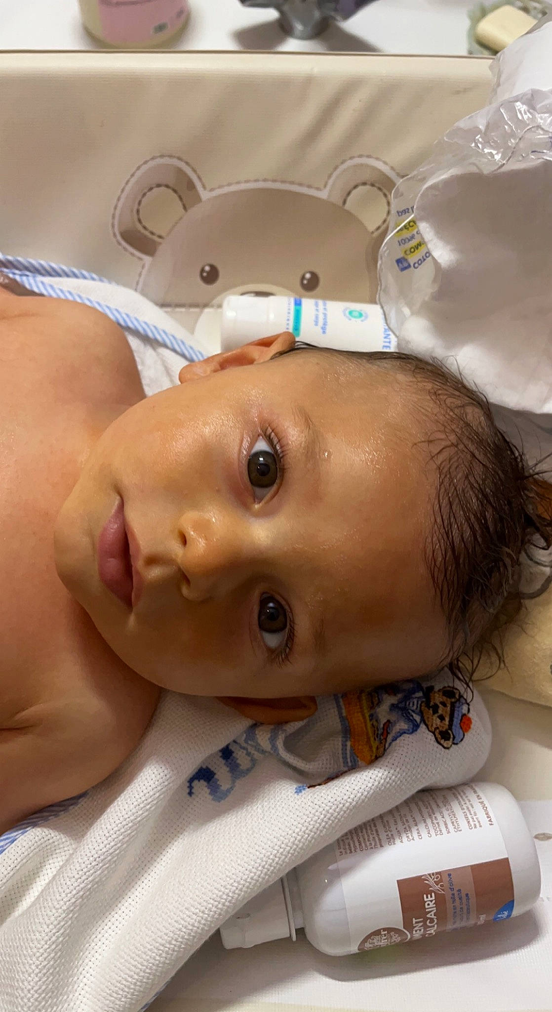 Ayden participe au concours pour gagner de l'argent avec cette photo : baby, cheek, ear, eye, eyebrow, eyelash, fashion_accessory, forehead, iris, jaw, lip, mouth, neck, nose, person, service, skin, throat, toddler, toy