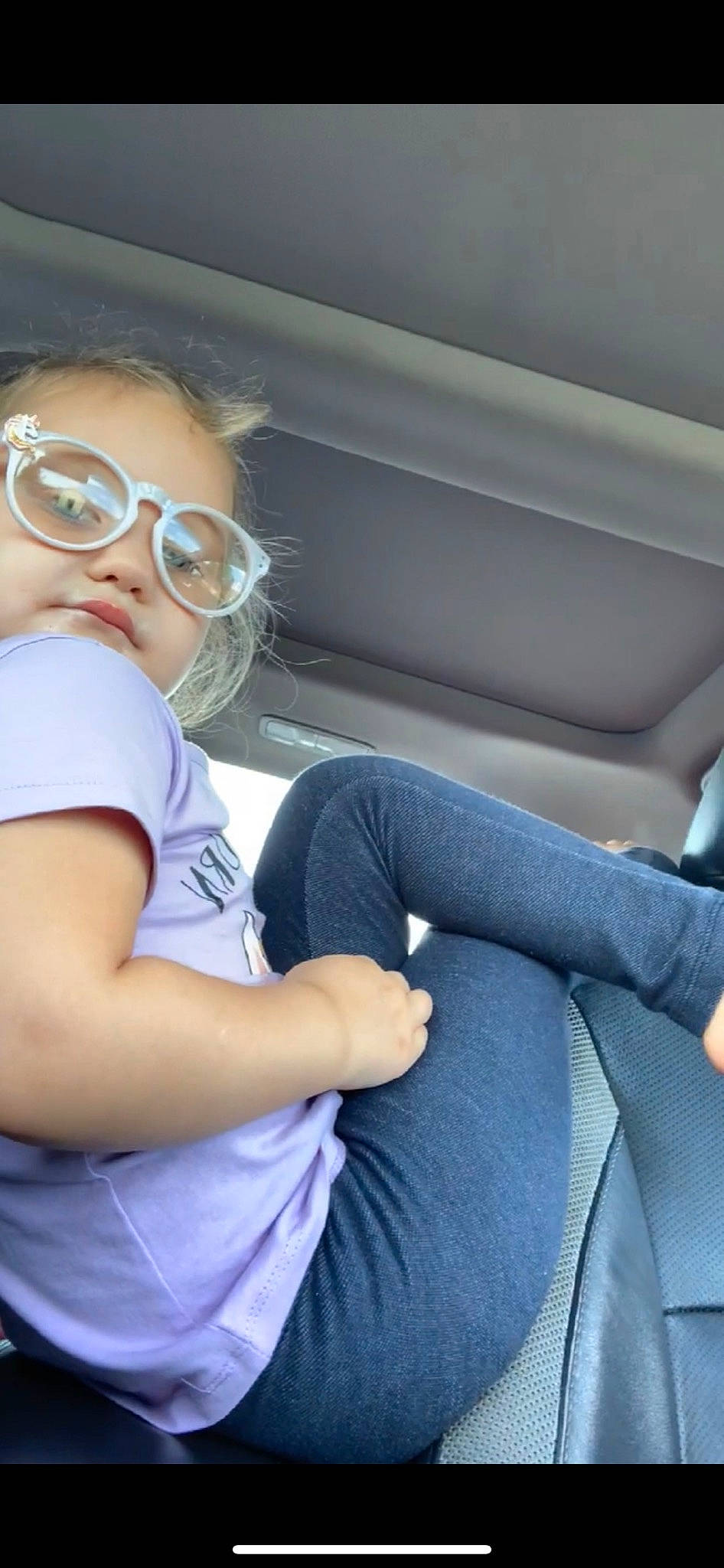 Everlee is registered to the contest to win money with this photo: automotive_design, blond, comfort, elbow, electric_blue, eyewear, flash_photography, gesture, glasses, goggles, happy, human_leg, joint, knee, long_hair, person, shoulder, street_fashion, thigh, vehicle_door