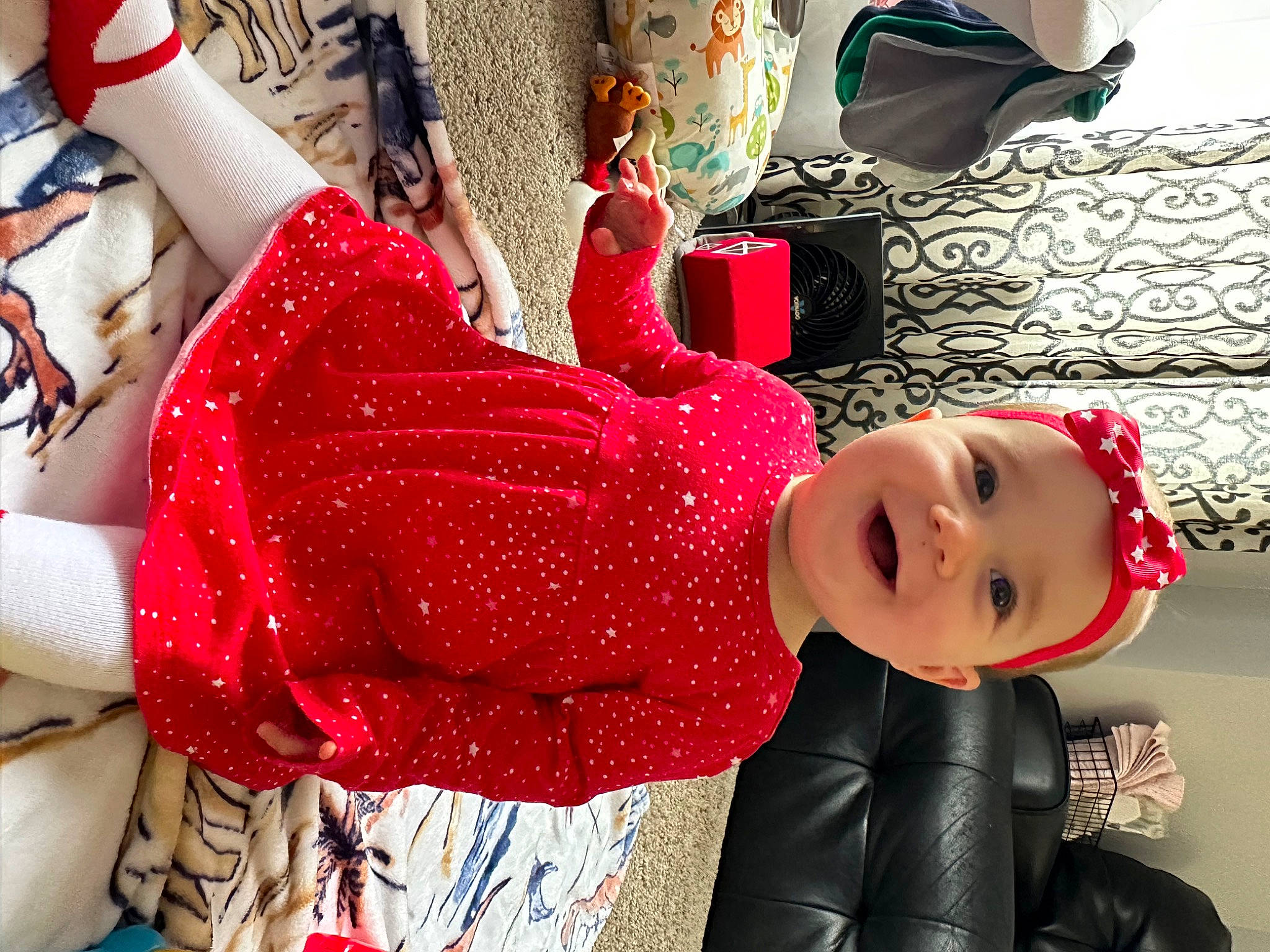 Lilly is registered to the contest to win money with this photo: beauty, carmine, child, cool, fashion, fashion_accessory, fashion_design, fun, happy, headwear, human_leg, joint, joy, magenta, pattern, person, pink, sleeve, smile, textile