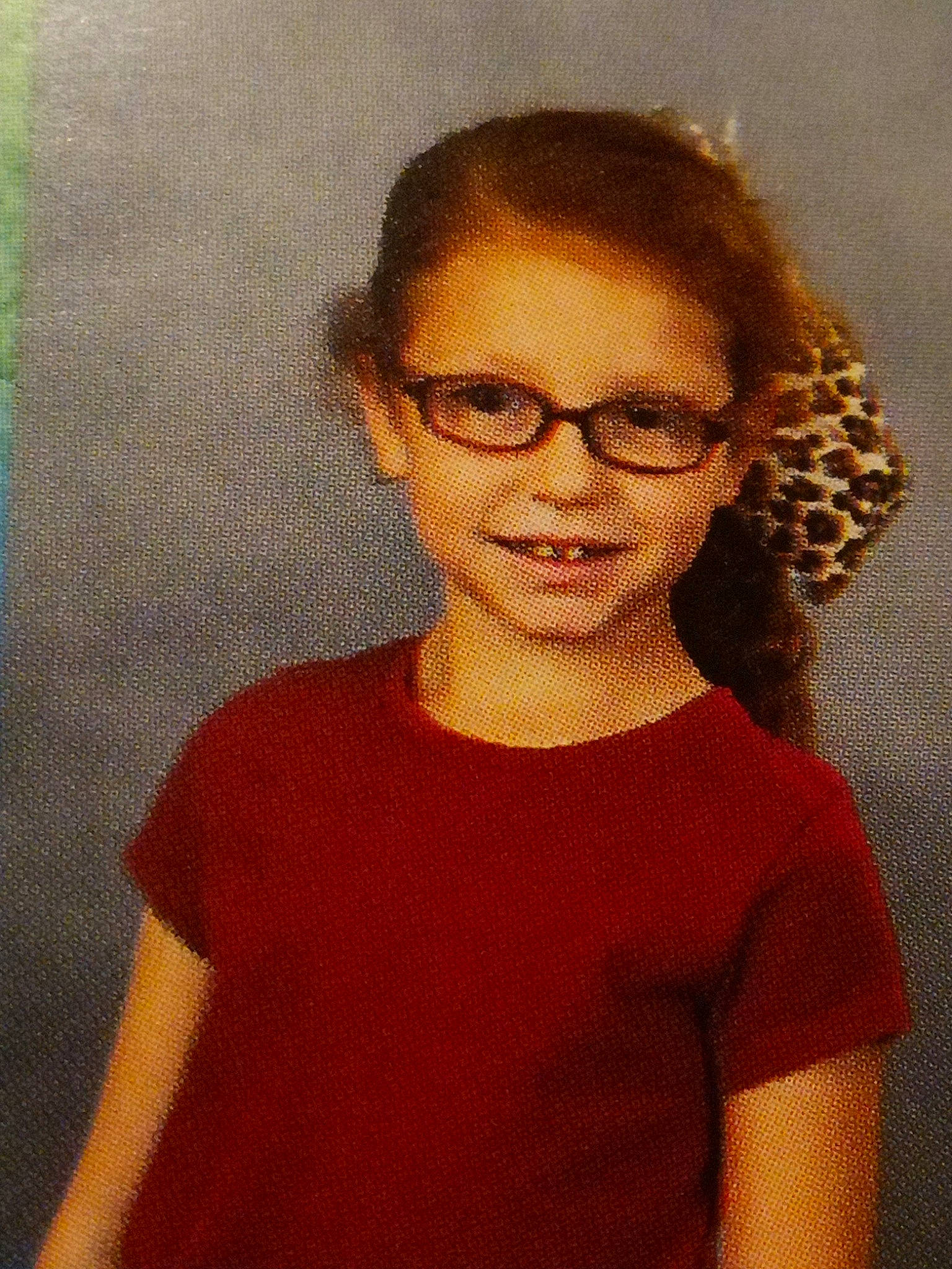 Alayah is registered to the contest to win money with this photo: art, blond, brown_hair, cheek, chin, cool, eyebrow, eyewear, fashion_design, forehead, glasses, head, jaw, joy, lip, neck, pattern, person, sleeve, tints_and_shades