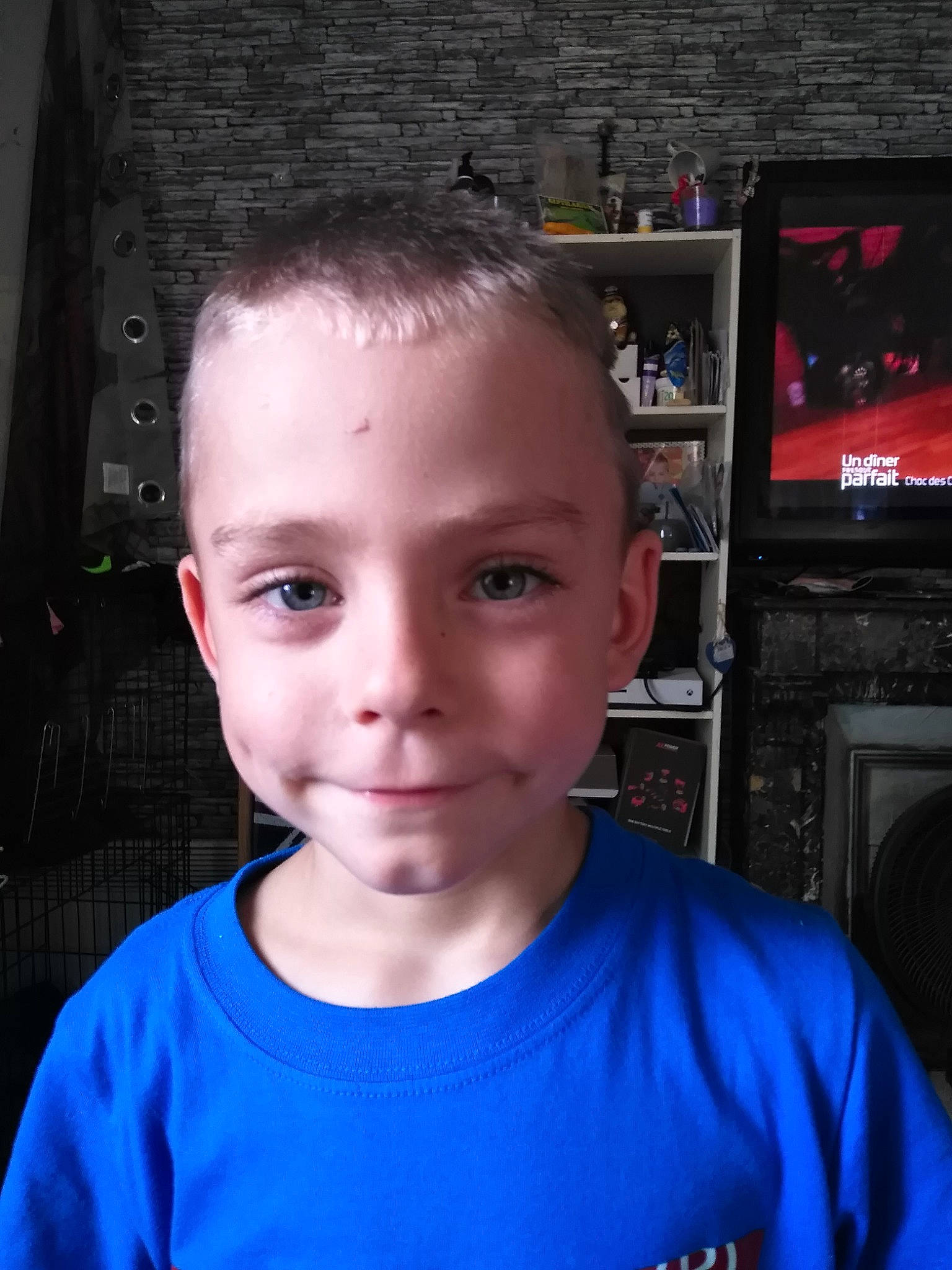 Noah a rejoint le concours — aidez-le/la à gagner de superbes lots ! blue, cheek, child, chin, cool, ear, eye, eyebrow, face, forehead, fun, hair, hairstyle, head, joy, lip, nose, person, photography, skin