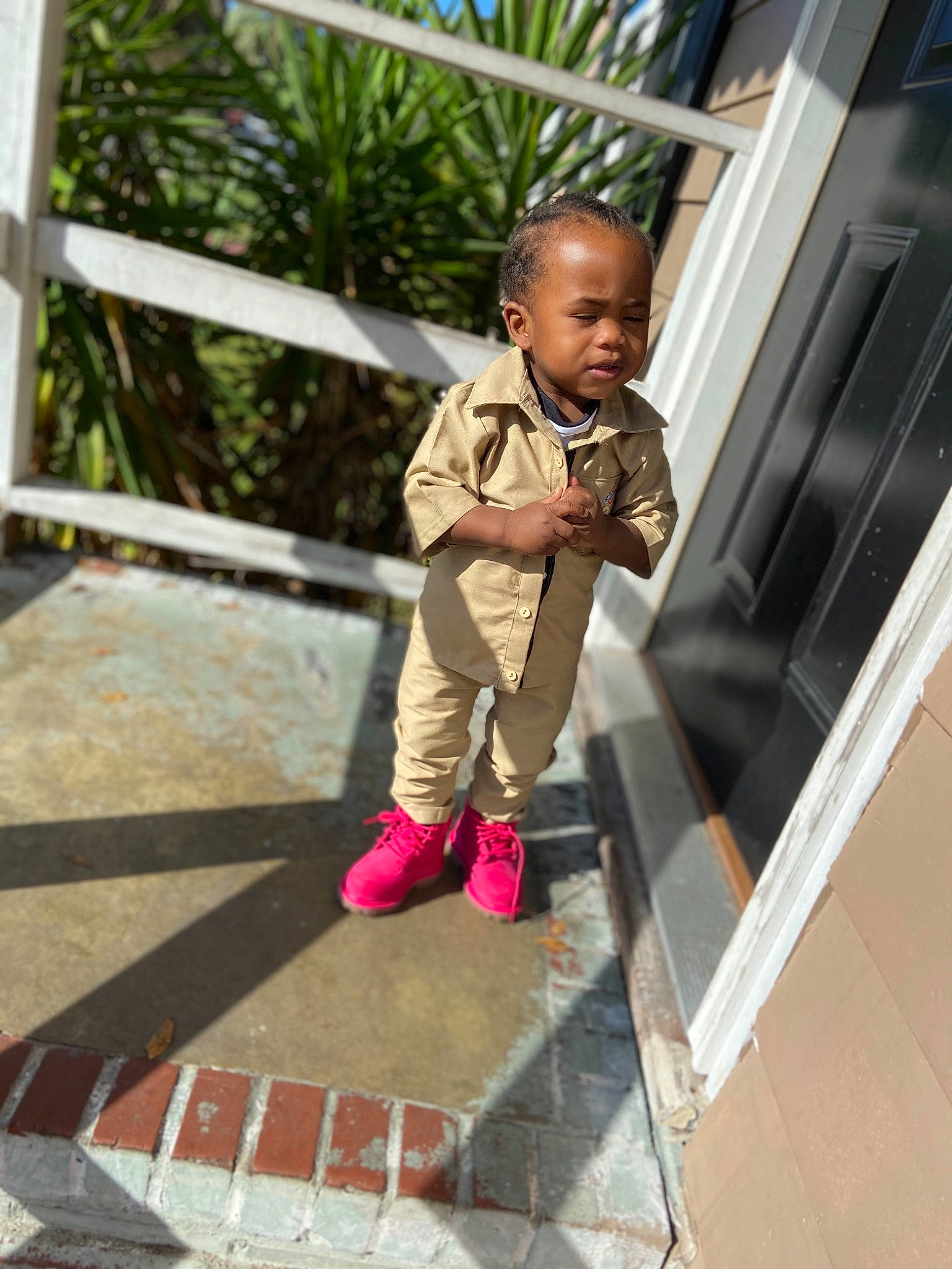 Gary is registered to the contest to win money with this photo: child, person, play, shoe, snapshot, sorrow, toddler