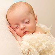 Julia Et Anna participe au concours pour gagner de l'argent avec cette photo : baby, newborn, sleeping, face, hand, soft, closeup, infant, delicate, lace, white, resting, peaceful, portrait, skin, cute, toddler, child, cozy, calm