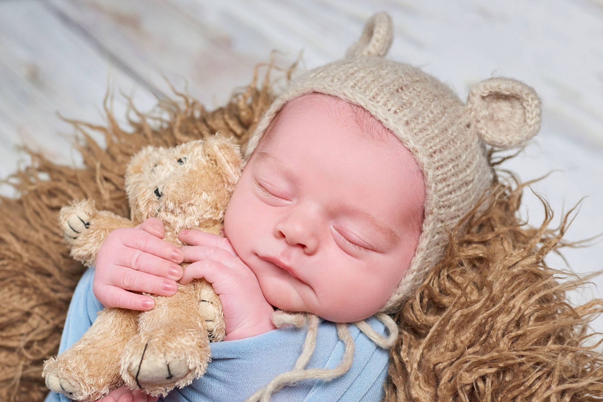 Eli is registered to the contest to win money with this photo: baby, baby_toddler_clothing, cap, cheek, child, face, fashion_accessory, fur, grass, hair_accessory, happy, hat, headband, nail, people_in_nature, person, plant, portrait_photography, skin, toddler