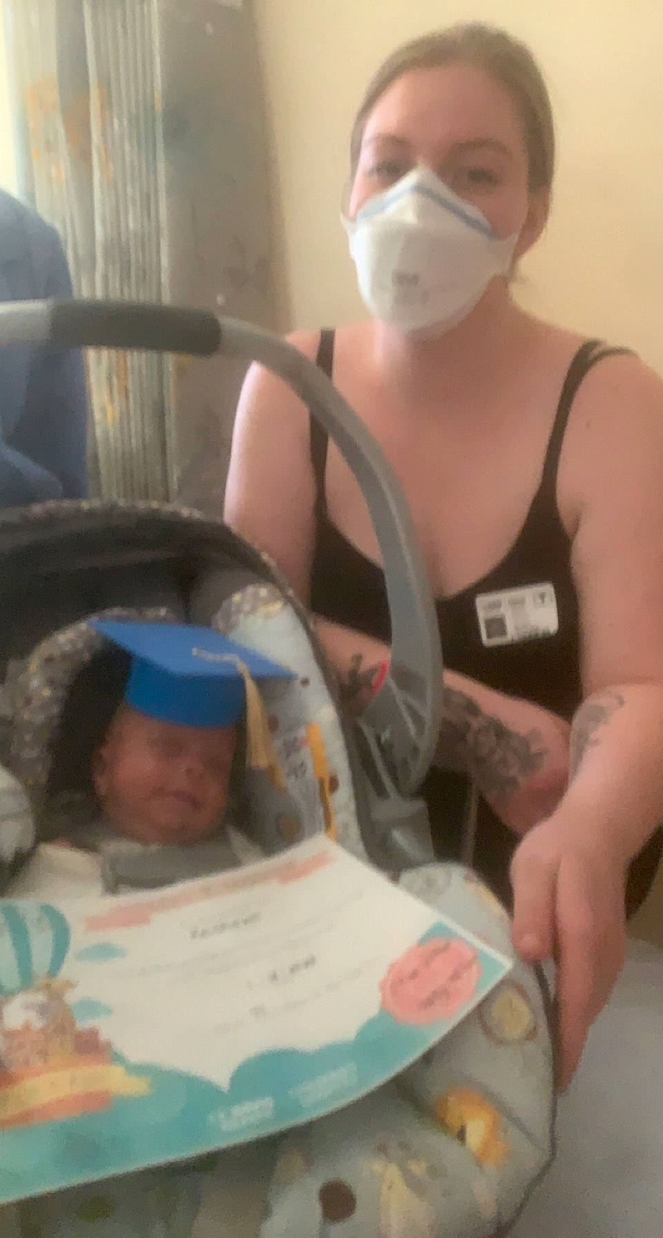 Keshawn is registered to the contest to win money with this photo: comfort, ear, eye, eyebrow, eyewear, face, finger, fun, hairstyle, head, health_care, human, human_body, jaw, mammal, mouth, organ, people, person, skin