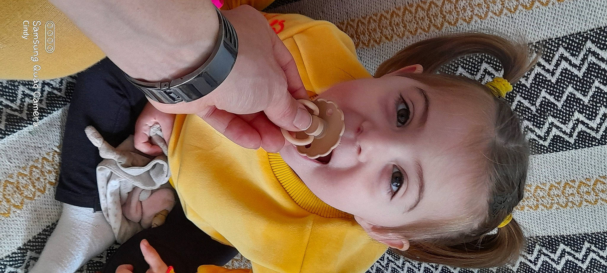 Mya participe au concours pour gagner de l'argent avec cette photo : baby, baby_toddler_clothing, cheek, ear, eyelash, finger, food, fun, gesture, hairstyle, hand, happy, iris, lip, mouth, nose, person, skin, smile, toddler