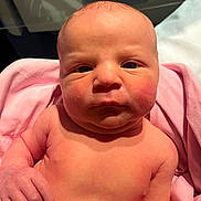 Axel participe au concours pour gagner de l'argent avec cette photo : newborn, baby, infant, skin, face, hand, pink_blanket, hospital, cute, child, portrait, human, young, person, closeup, healthcare, soft_light, expression, wrapped, newborn_baby