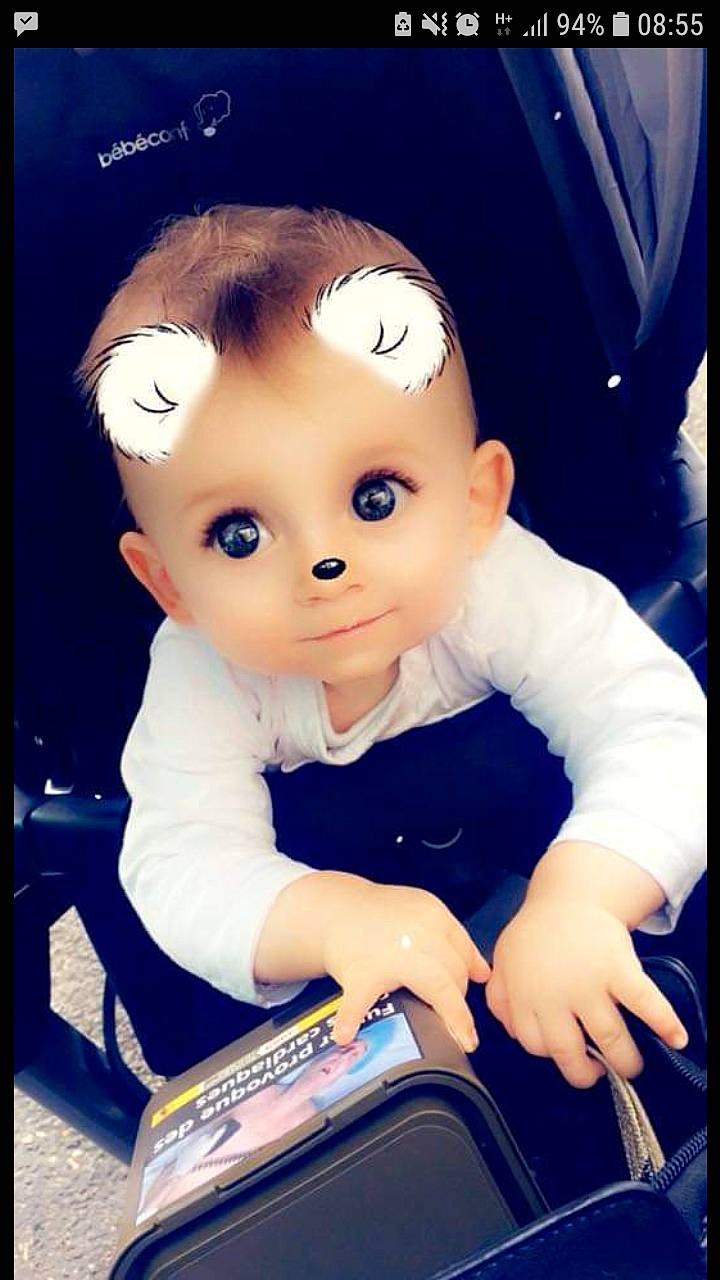 Djeyhan a rejoint le concours — aidez-le/la à gagner de superbes lots ! child, eye, girl, head, infant, person, photo_caption, product, smile, toddler