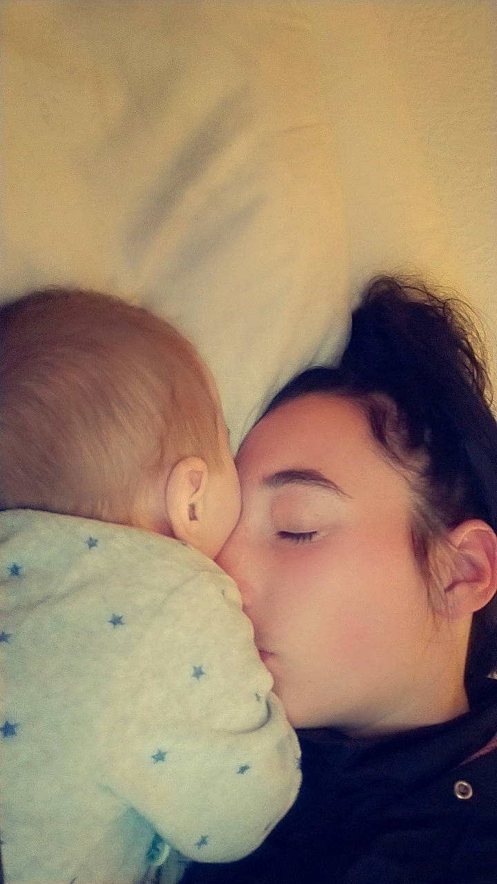 Warren participe au concours pour gagner de l'argent avec cette photo : baby, baby_toddler_clothing, beauty, cheek, child, chin, comfort, ear, eyelash, forehead, gesture, happy, hug, iris, kiss, lip, love, nose, person, skin