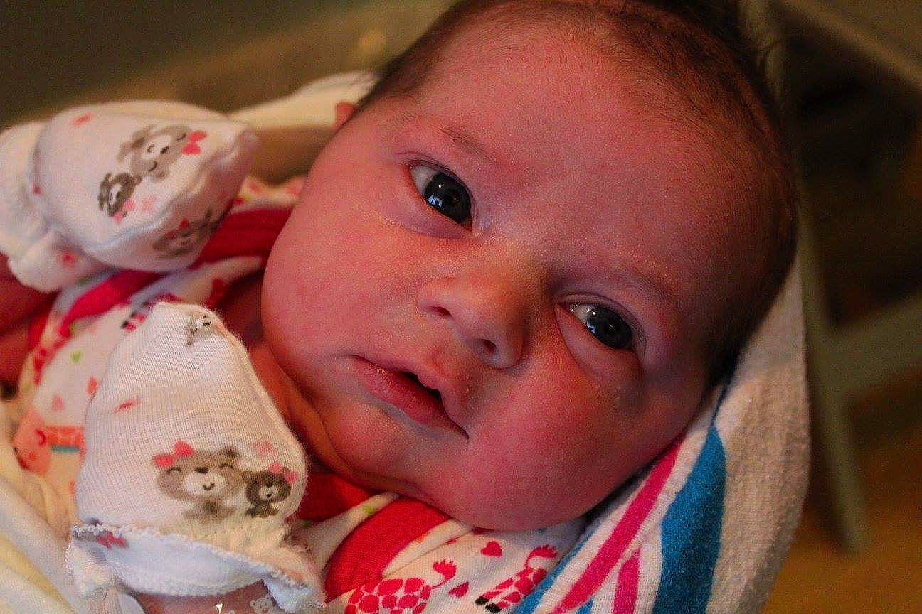 Emryn is registered to the contest to win money with this photo: