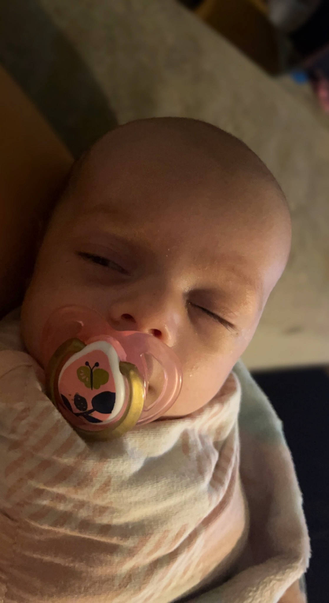 Elizabeth is registered to the contest to win money with this photo: baby, baby_toddler_clothing, cheek, comfort, ear, eye, eyelash, finger, hair, happy, human_body, iris, jaw, lip, mouth, neck, nose, person, skin, smile