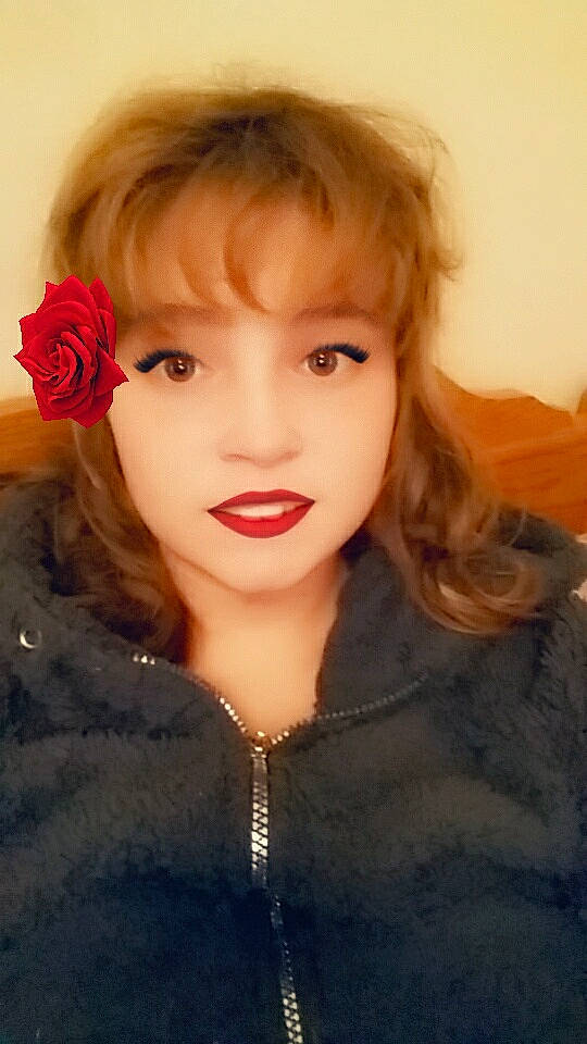 Justine a rejoint le concours — aidez-le/la à gagner de superbes lots ! bangs, beauty, blond, brown_hair, cheek, child_model, chin, eye, eyebrow, face, forehead, hair, hair_coloring, hairstyle, lip, long_hair, person, photography, pink, portrait