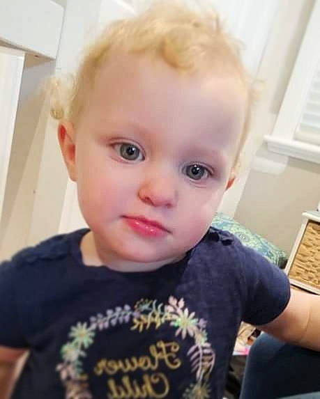 Edith is registered to the contest to win money with this photo: baby, beauty, blond, cheek, child, chin, cool, eye, eyebrow, face, forehead, hair, hairstyle, head, lip, male, nose, person, skin, t_shirt