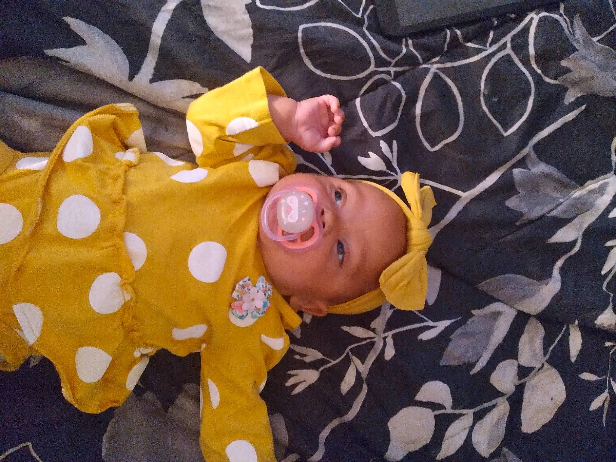 Jazzlynn is registered to the contest to win money with this photo: baby, baby_products, baby_toddler_clothing, child, comfort, fun, happy, linens, pattern, person, room, sleep, sleeve, smile, t_shirt, textile, thigh, toddler