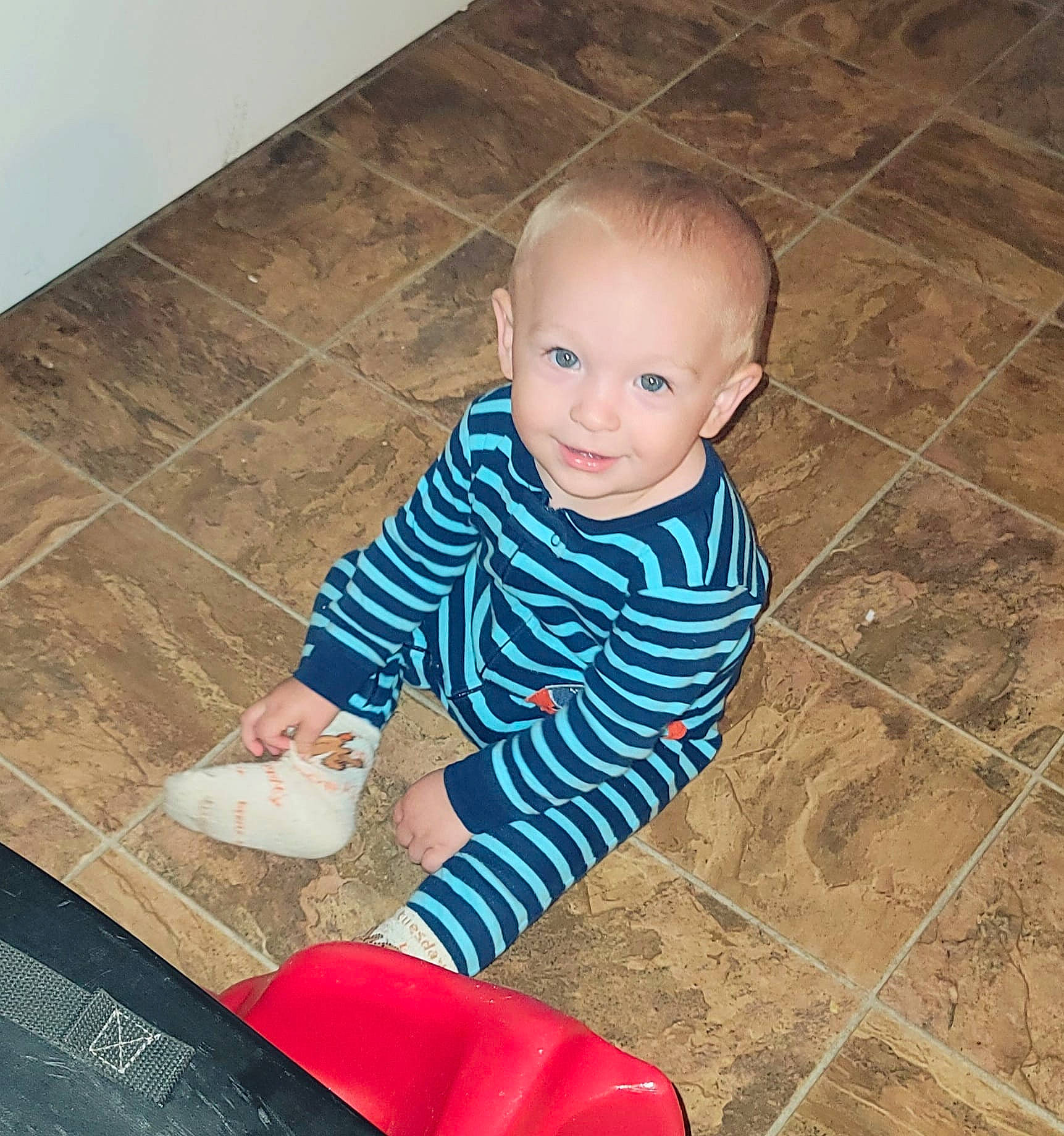 Ronin joined the competition — help win amazing prizes! baby, baby_toddler_clothing, child, comfort, cool, floor, flooring, happy, hardwood, human, joy, pattern, people, person, skin, sleeve, smile, standing, t_shirt, tints_and_shades