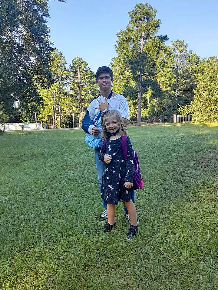 Lily is registered to the contest to win money with this photo: family, grass_family, joy, lawn, meadow, park, people_in_nature, person, prairie, spring