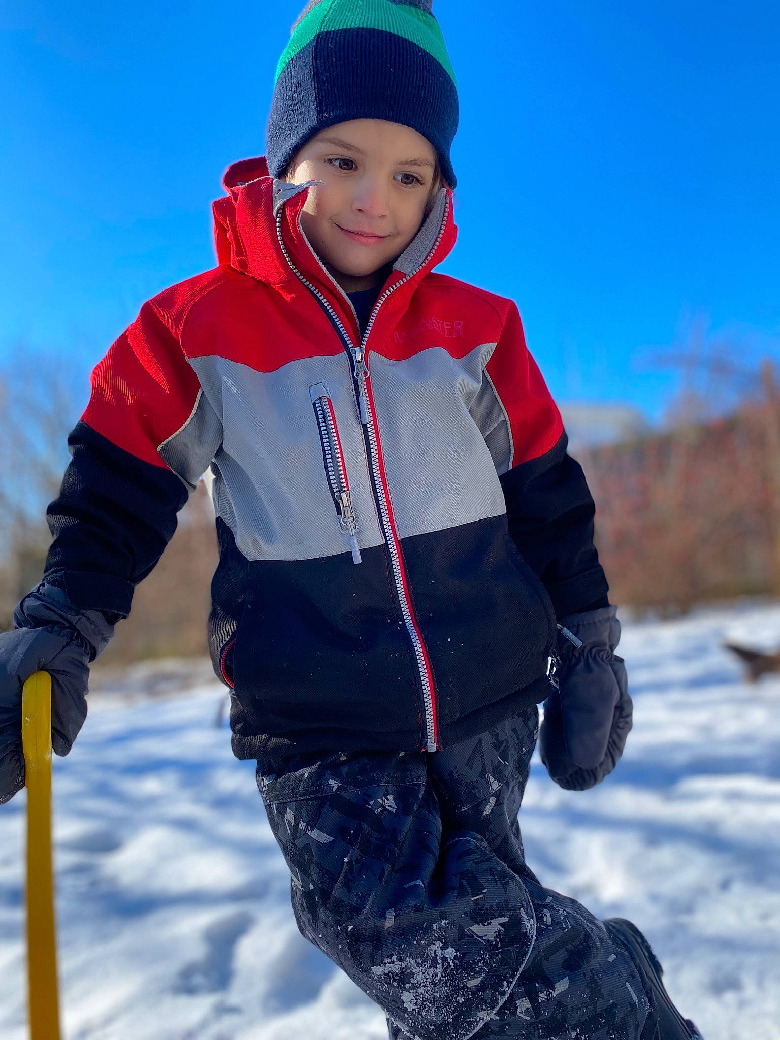Joel is registered to the contest to win money with this photo: cool, electric_blue, face, freezing, fun, geological_phenomenon, glacial_landform, glove, headgear, headwear, ice_cap, joy, landscape, leisure, person, personal_protective_equipment, recreation, sky, sleeve, slope
