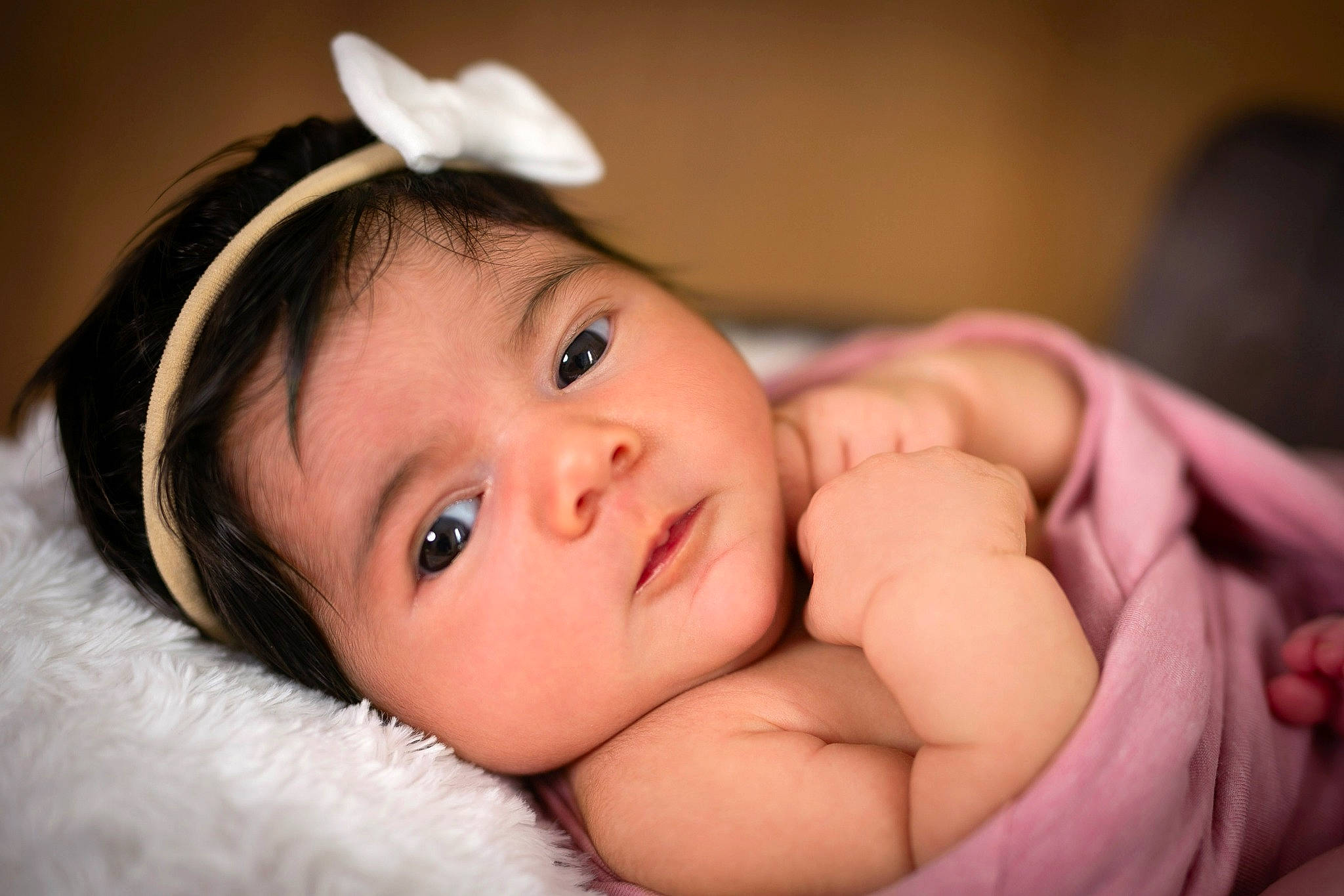 Lexa participe au concours pour gagner de l'argent avec cette photo : baby, baby_toddler_clothing, black_hair, cheek, comfort, ear, eyebrow, eyelash, flash_photography, gesture, hair, happy, headband, headgear, iris, lip, nose, person, skin, smile