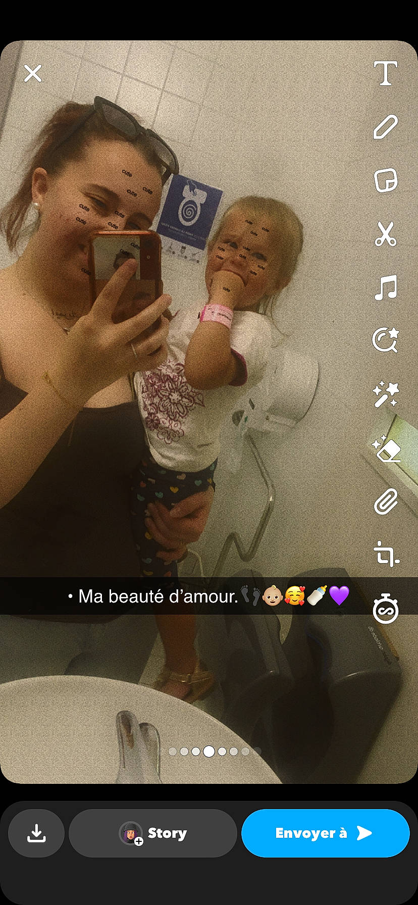 Zelyannah a rejoint le concours — aidez-le/la à gagner de superbes lots ! abdomen, arm, chest, eyelash, facial_expression, finger, font, gesture, hand, happy, organ, person, selfie, shorts, skin, smile, snapshot, thigh, thumb, trunk