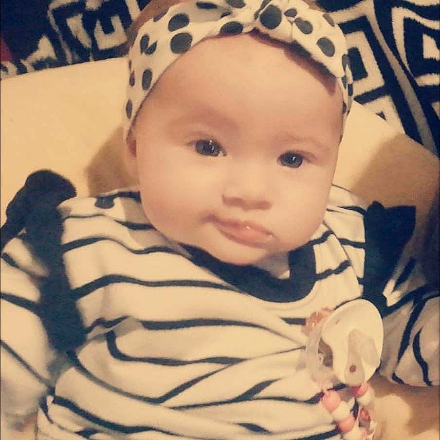 Monika participe au concours pour gagner de l'argent avec cette photo : baby, baby_toddler_clothing, cheek, child, cool, eye, face, forehead, hair_accessory, head, headgear, lip, nose, person, product, skin, smile, toddler