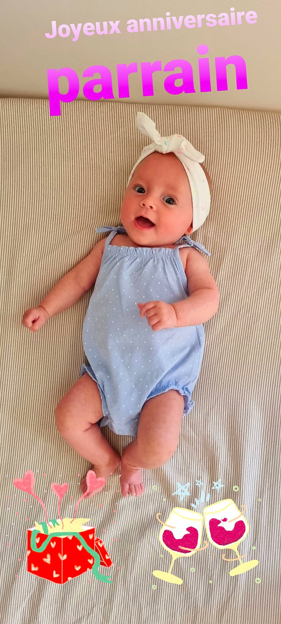 Victoria a rejoint le concours — aidez-le/la à gagner de superbes lots ! baby, baby_products, baby_toddler_clothing, cheek, child, dessert, dress, face, foot, happy, head, pattern, person, pink, product, sitting, skin, sleeve, smile, surprise