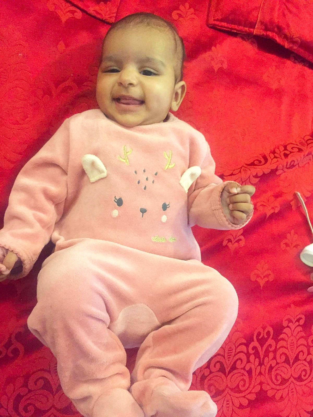 Elisha a rejoint le concours — aidez-le/la à gagner de superbes lots ! baby, cheek, child, joy, person, pink, skin, smile, toddler