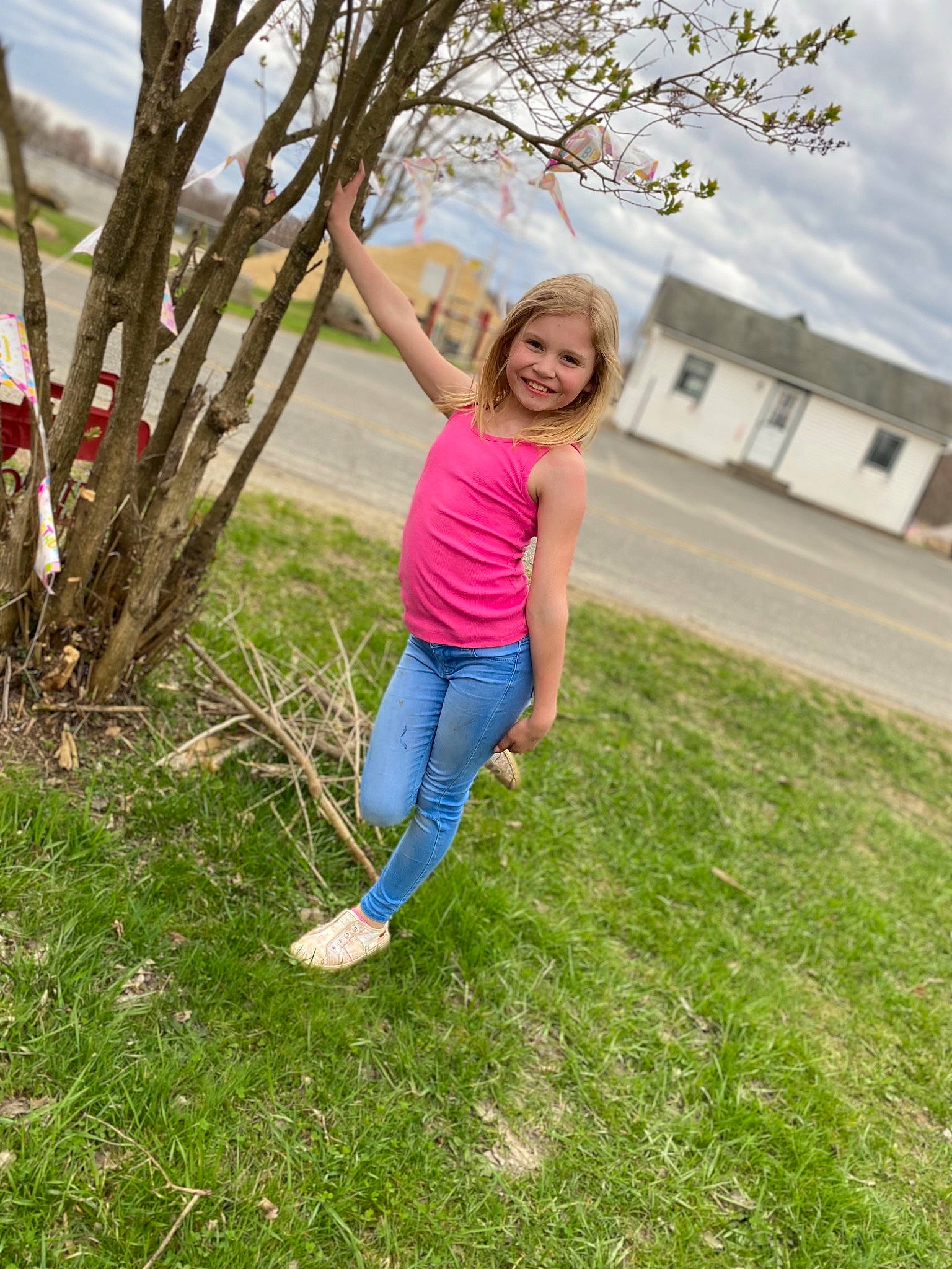 Sierra is registered to the contest to win money with this photo: denim, electric_blue, fun, grass, grass_family, grassland, happy, jeans, joy, leg, leisure, meadow, people_in_nature, person, plant, recreation, sky, smile, t_shirt, tree