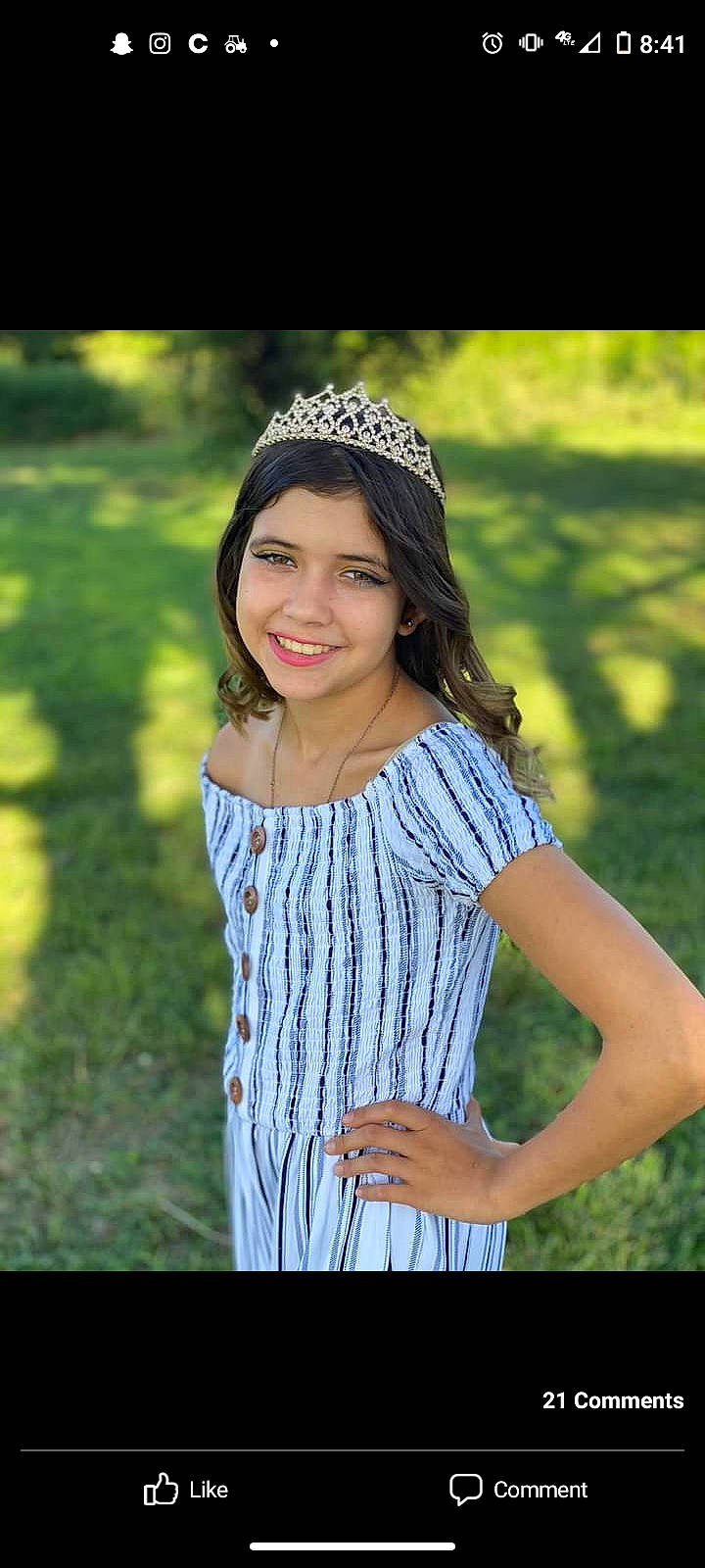 Lizzy is registered to the contest to win money with this photo: clothing, day_dress, dress, fashion_design, flash_photography, formal_wear, grass, happy, headgear, human_body, joy, neck, one_piece_garment, outerwear, people_in_nature, person, plant, sleeve, smile, street_fashion