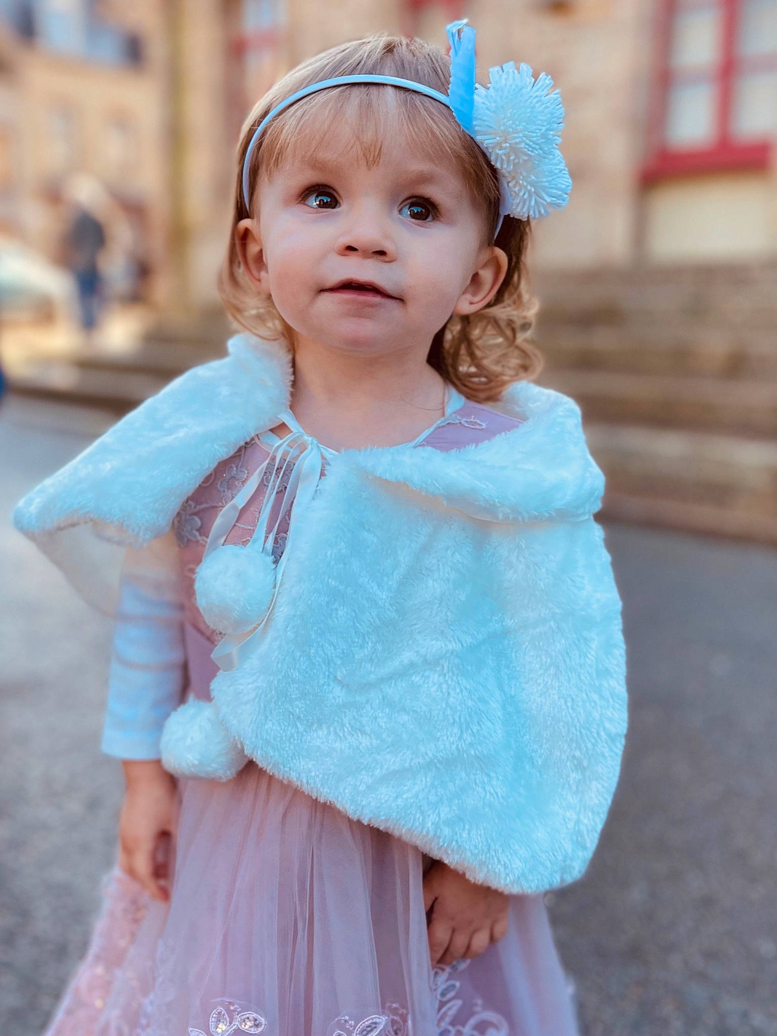 Ilona a rejoint le concours — aidez-le/la à gagner de superbes lots ! aqua, azure, baby, baby_toddler_clothing, child, clothing, facial_expression, fashion, happy, headgear, neck, outerwear, person, pink, purple, skin, sleeve, standing, street_fashion, textile