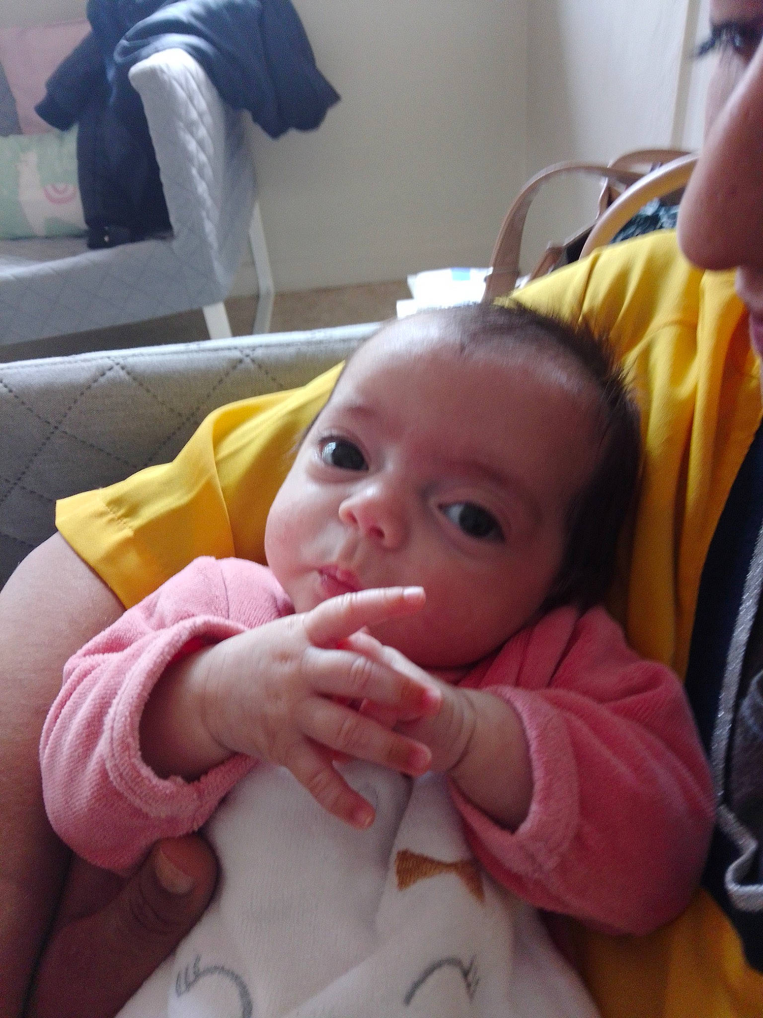 Ruby participe au concours pour gagner de l'argent avec cette photo : baby, baby_products, baby_toddler_clothing, car_seat, cheek, child, comfort, eye, finger, fun, gesture, lip, mouth, nail, nose, person, sitting, skin, smile, thumb