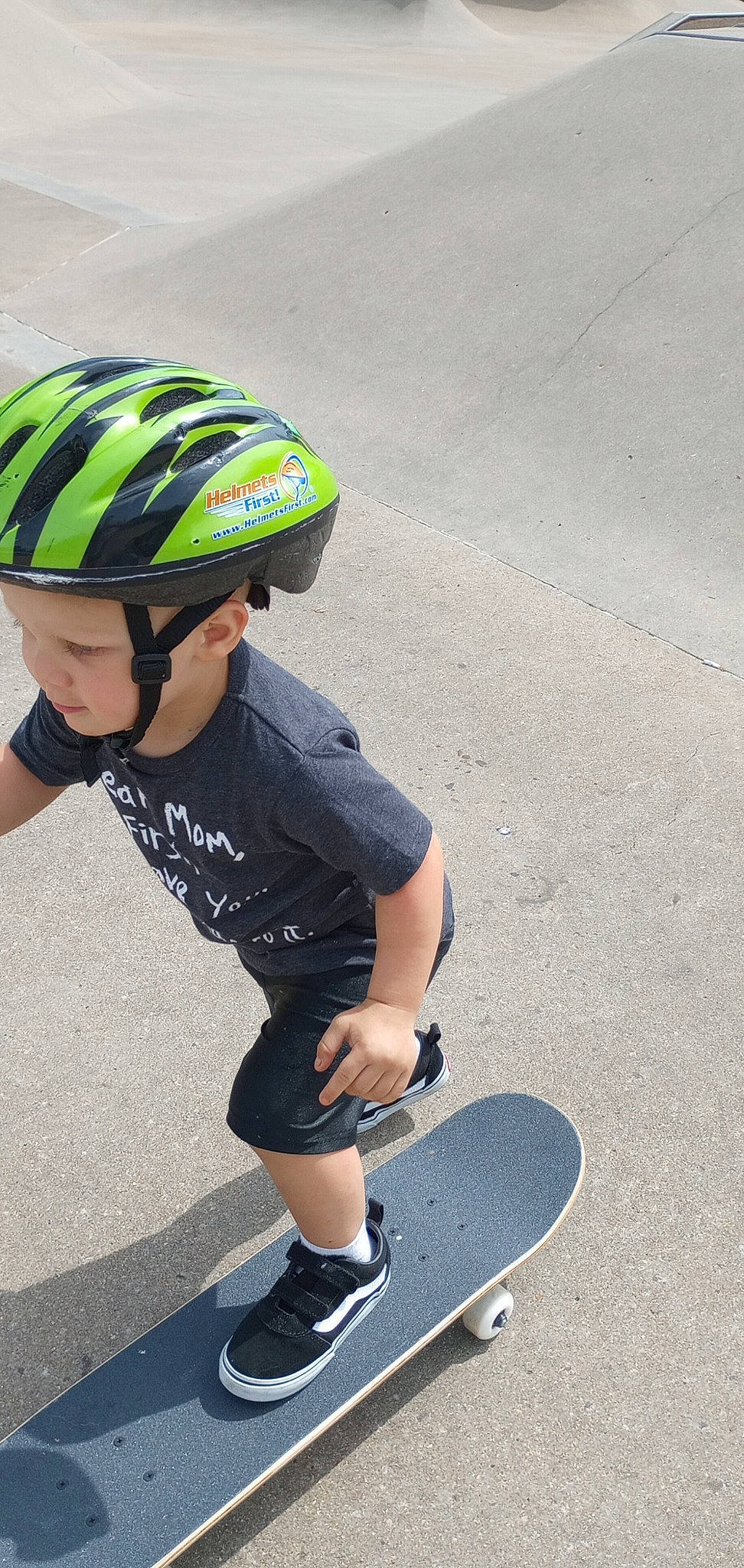 Franklin is registered to the contest to win money with this photo: asphalt, bicycle_clothing, bicycle_frame, bicycle_handlebar, bicycle_helmet, bicycles_equipment_and_supplies, cool, cycle_sport, eyewear, helmet, outdoor_recreation, person, recreation, rolling, skateboard, skateboarder, sports, sports_equipment, sports_gear, sunglasses