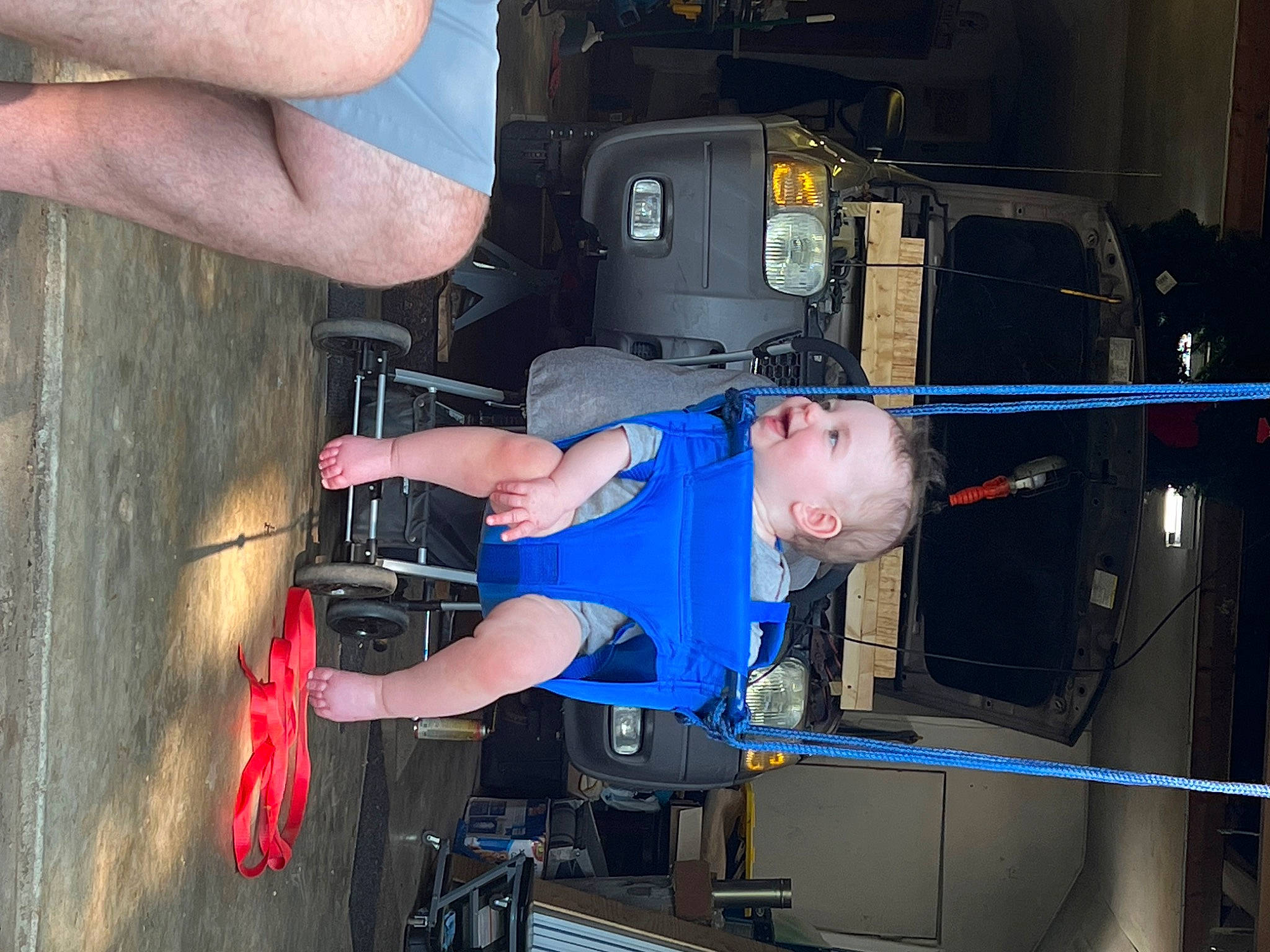 Ember is registered to the contest to win money with this photo: auto_part, chest, elbow, electric_blue, engineering, fun, gas, human_leg, machine, mechanic, nail, person, service, t_shirt, thigh, thumb, wrist