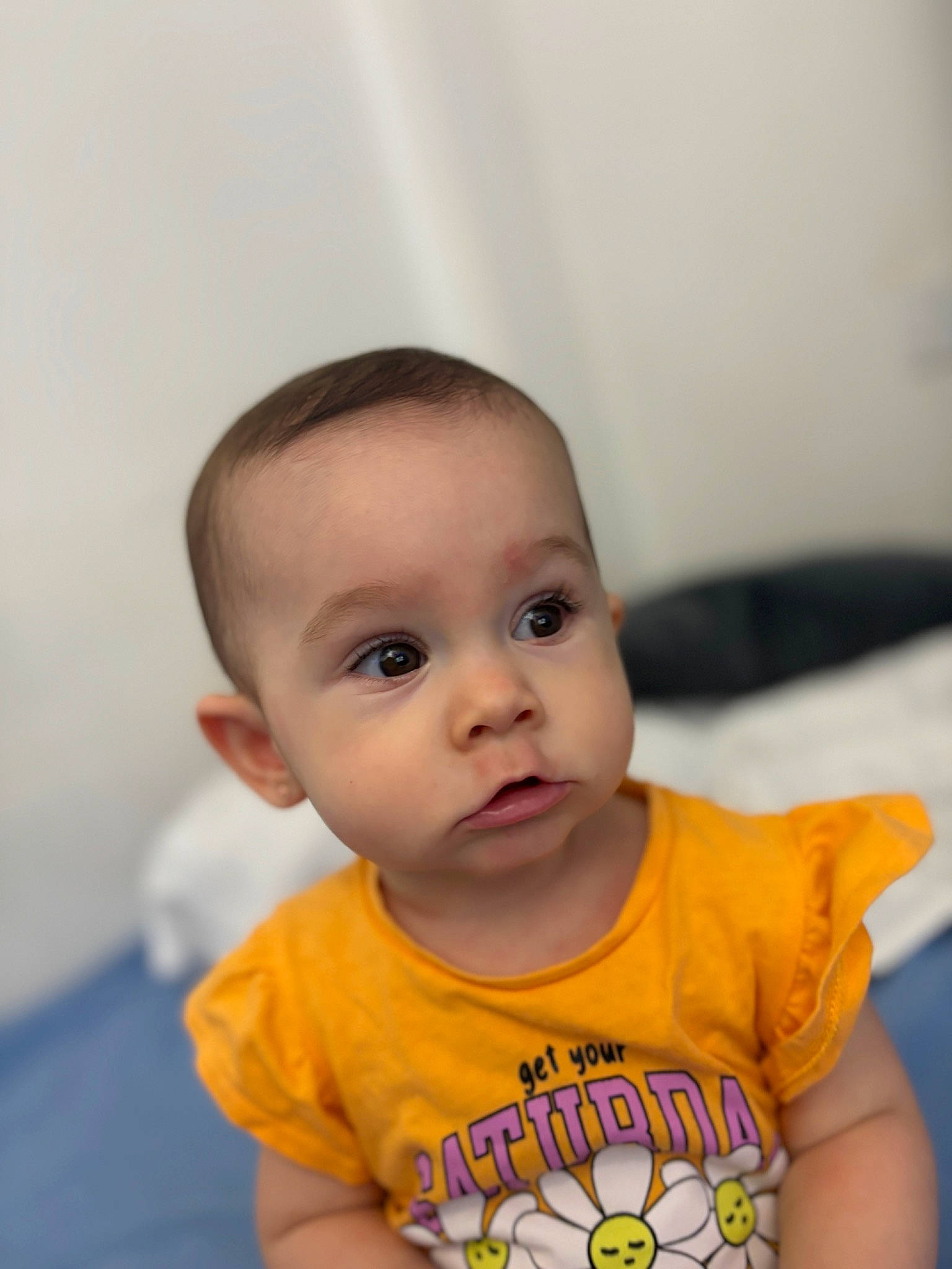 Rebeca a rejoint le concours — aidez-le/la à gagner de superbes lots ! baby, baby_toddler_clothing, cheek, clothing, ear, eyebrow, eyelash, forehead, fun, happy, iris, lip, mouth, neck, nose, person, skin, sleeve, smile, t_shirt