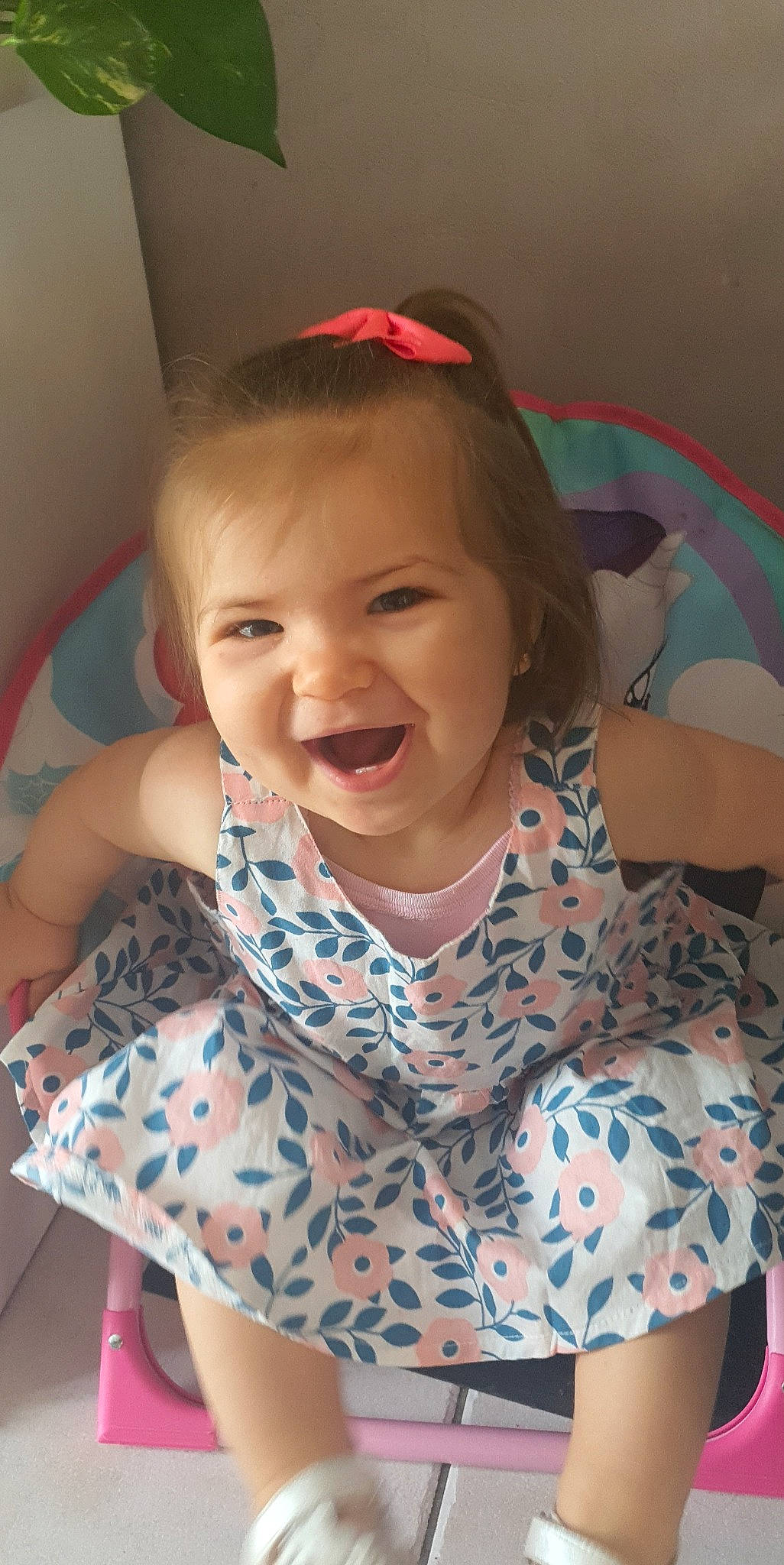 Keyla a rejoint le concours — aidez-le/la à gagner de superbes lots ! baby_toddler_clothing, cheek, chin, eye, face, facial_expression, hair, hairstyle, happy, head, human_body, lip, mouth, neck, nose, organ, person, skin, smile, textile