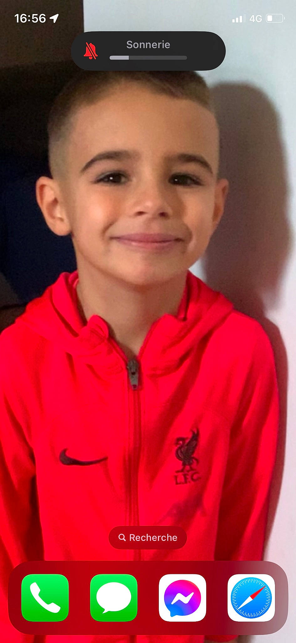 Tyam a rejoint le concours — aidez-le/la à gagner de superbes lots ! cheek, child, chin, collar, face, flash_photography, forehead, fun, happy, joy, person, polo_shirt, portrait_photography, sleeve, smile, t_shirt, toddler, uniform, windbreaker