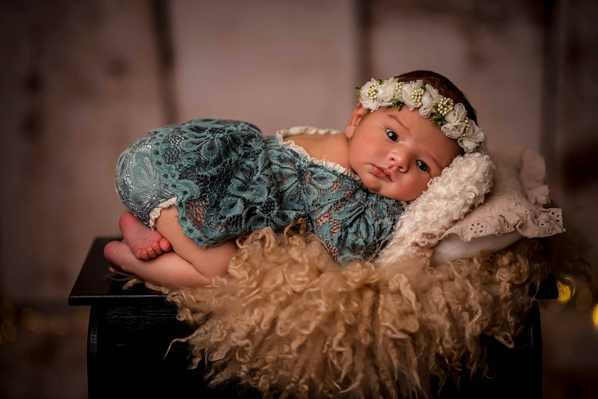 Mathilde participe au concours pour gagner de l'argent avec cette photo : beauty, cap, child, dress, embellishment, event, eye, fashion_accessory, fashion_design, flash_photography, fun, fur, fur_clothing, happy, headgear, headpiece, headwear, person, pink, sitting