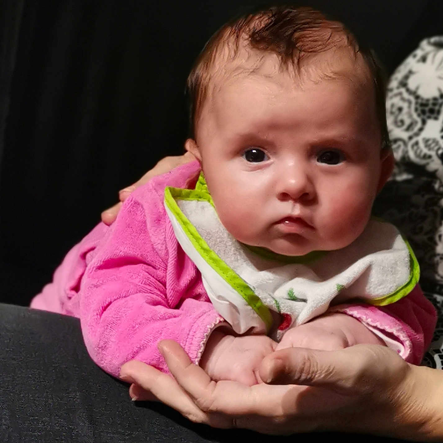Rose participe au concours pour gagner de l'argent avec cette photo : baby, cheek, child, chin, eye, face, hand, head, iris, lip, mouth, nose, person, pink, sitting, skin, smile, toddler